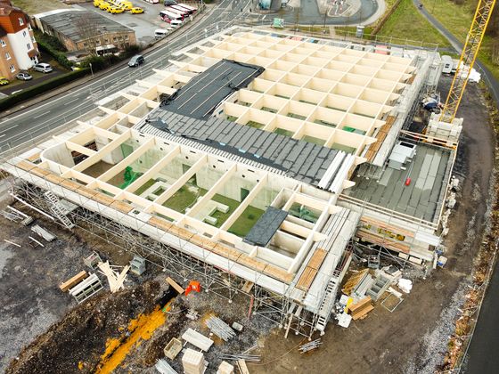 Die Hallenbad-Baustelle aus der Vogelperspektive.