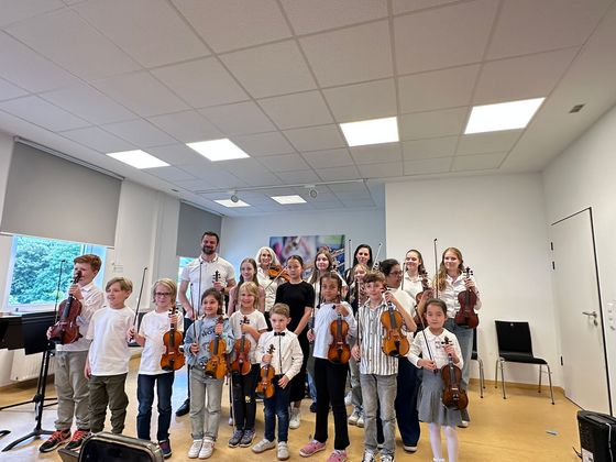 Die Klavierklasse von Martin Brödemann hatte zu einem märchenhaften Klaviernachmittag eingeladen.