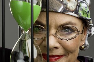 Waltraud Ehlert, die umtriebige Reinigungsfachkraft aus dem Ruhrpott zeigt gerne die Bochumer Welt auf ihre ganz charmante Art.  