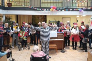 Beschwingtes Chorkonzert begeistert Publikum im Atrium der Von der Becke Stiftung