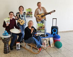 Das Team der Stadtbücherei freut sich auf die Eröffnung der "Bibliothek der Dinge".