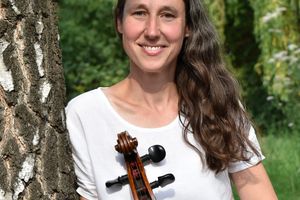Faszinierender Cello-Klang: Schnupperunterricht mit Regine Overbeck an der Musikschule. Faszinierender Cello-Klang: Schnupperunterricht mit Regine Overbeck an der Musikschule.