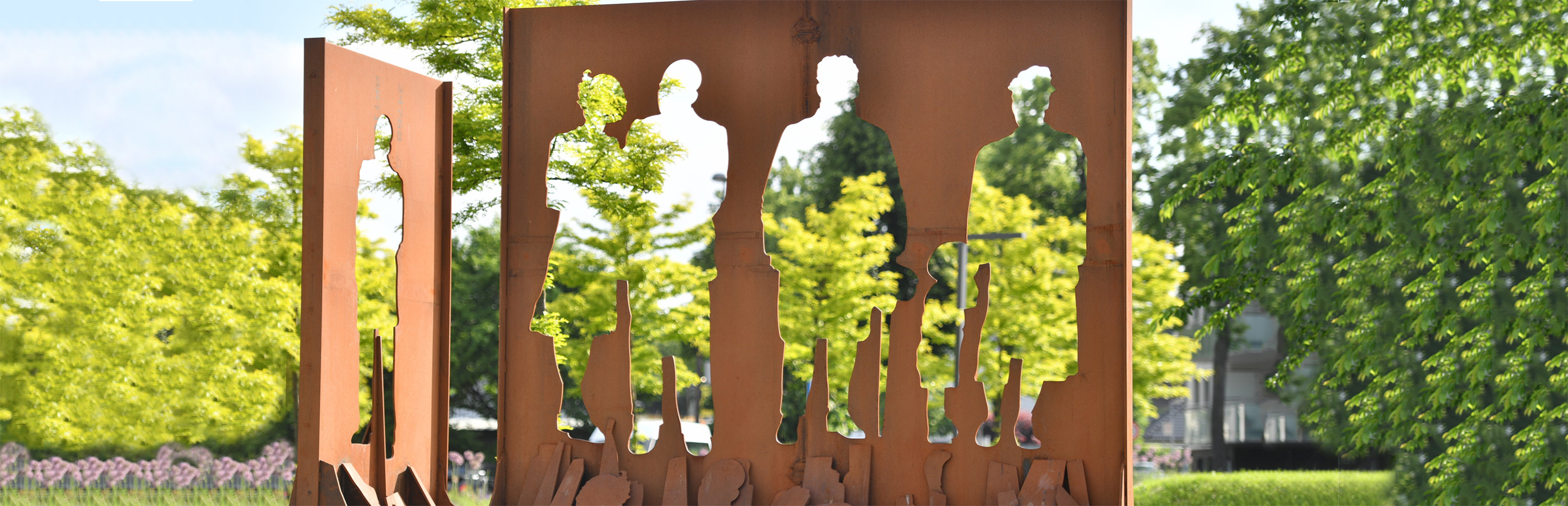 Mahnmal "Scherben" an der Ostenschlahstraße